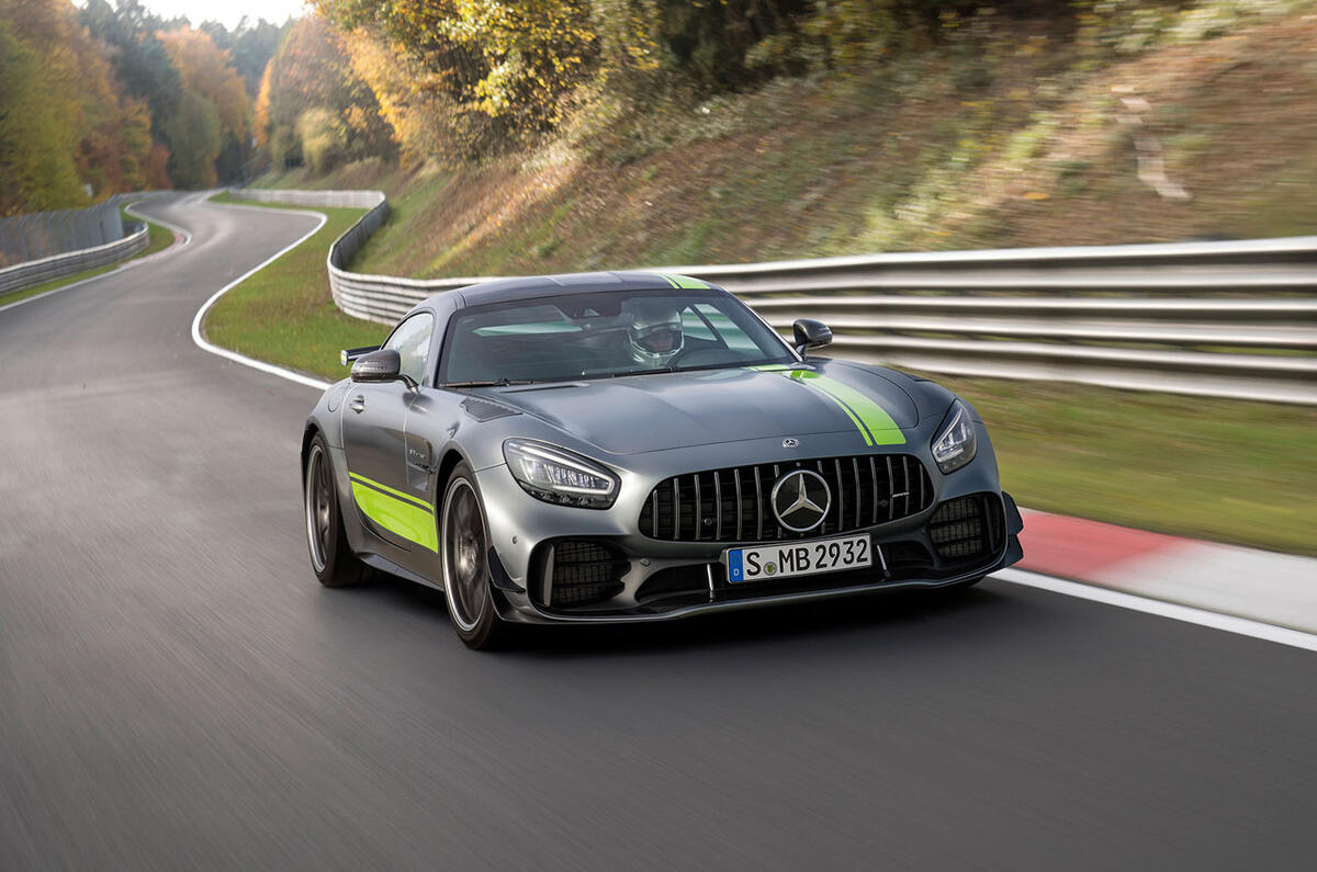Mercedes-AMG GT R Pro 2018 LA motor show reveal - hero front