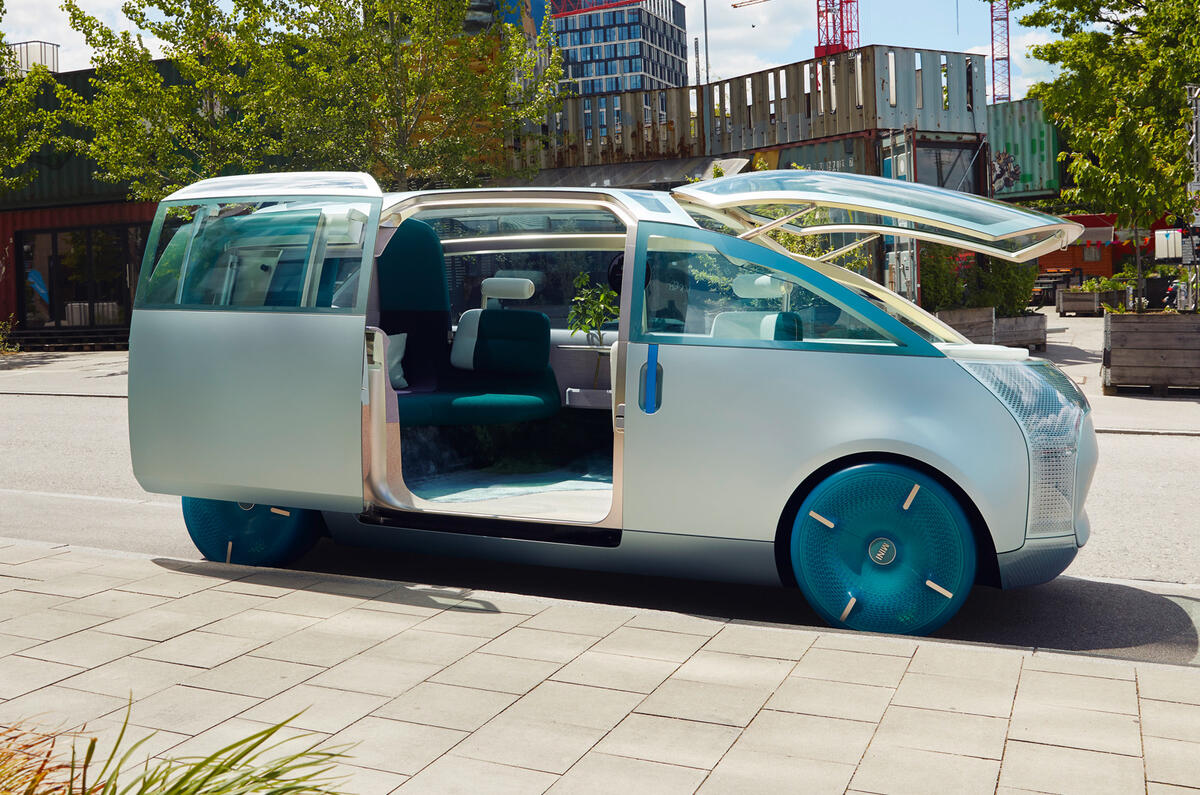 99 Mini Urbanaut 2021 concept proto hero front 99 Mini Urbanaut 2021 concept proto hero front