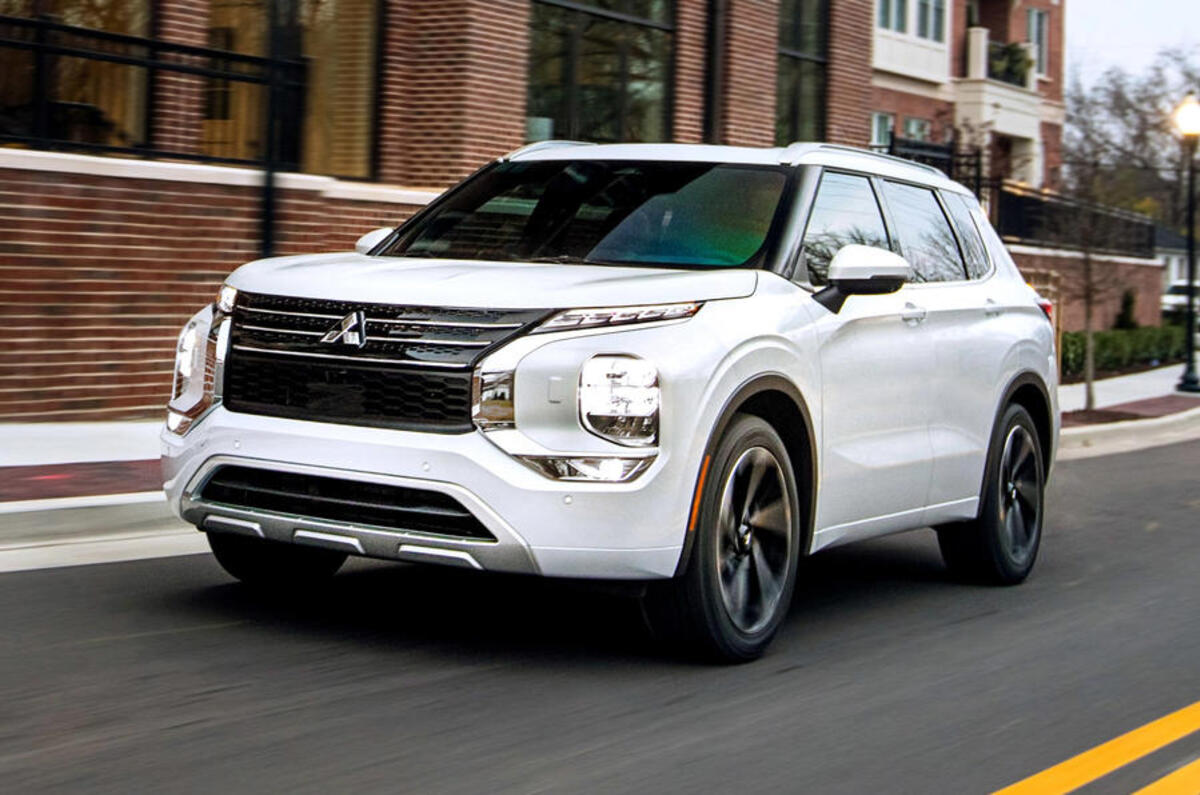 99 mitsubishi outlander 2021 official images hero front