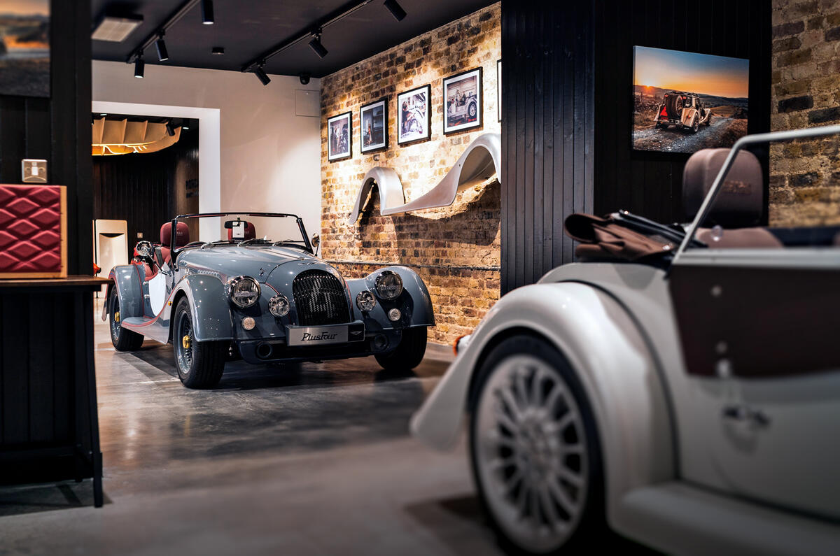 99 morgan super 3 front showroom