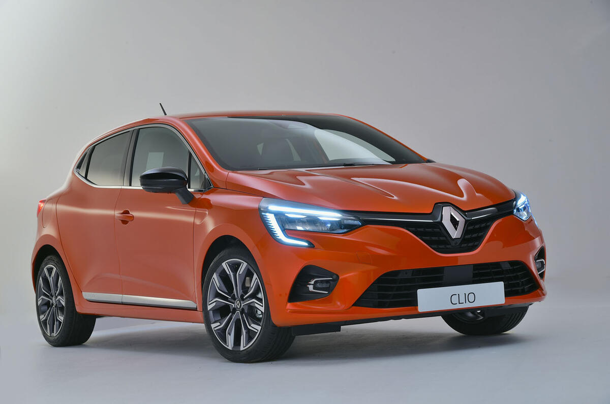 Renault Clio 2019 Autocar studio static - hero front