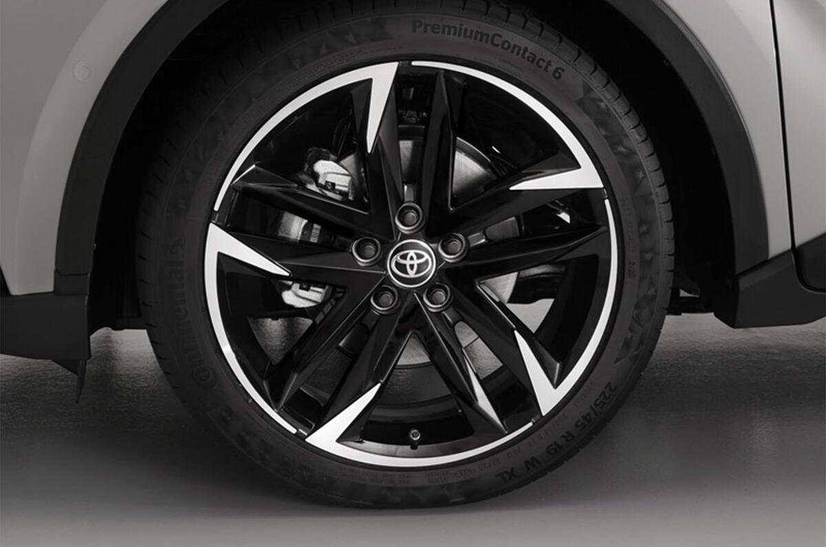 Toyota C-HR GR Sport Toyota C-HR GR Sport