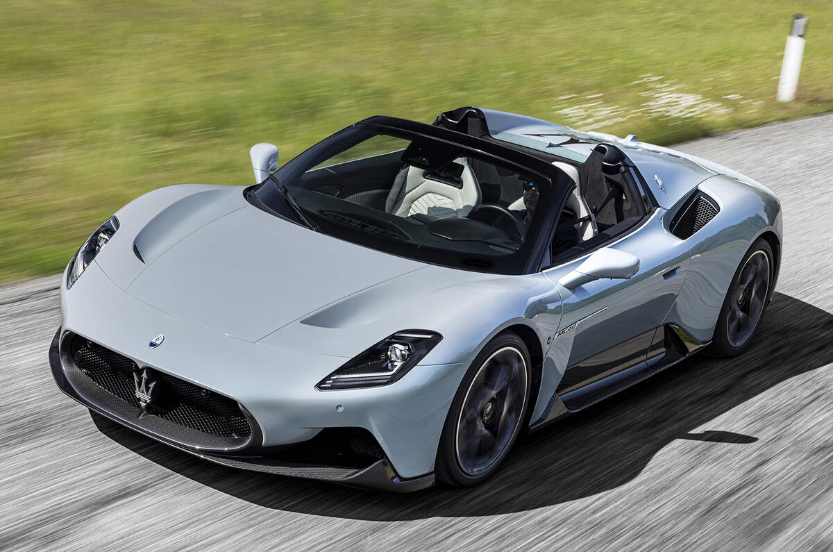 99 Maserati MC20 Cielo lead 99 Maserati MC20 Cielo lead