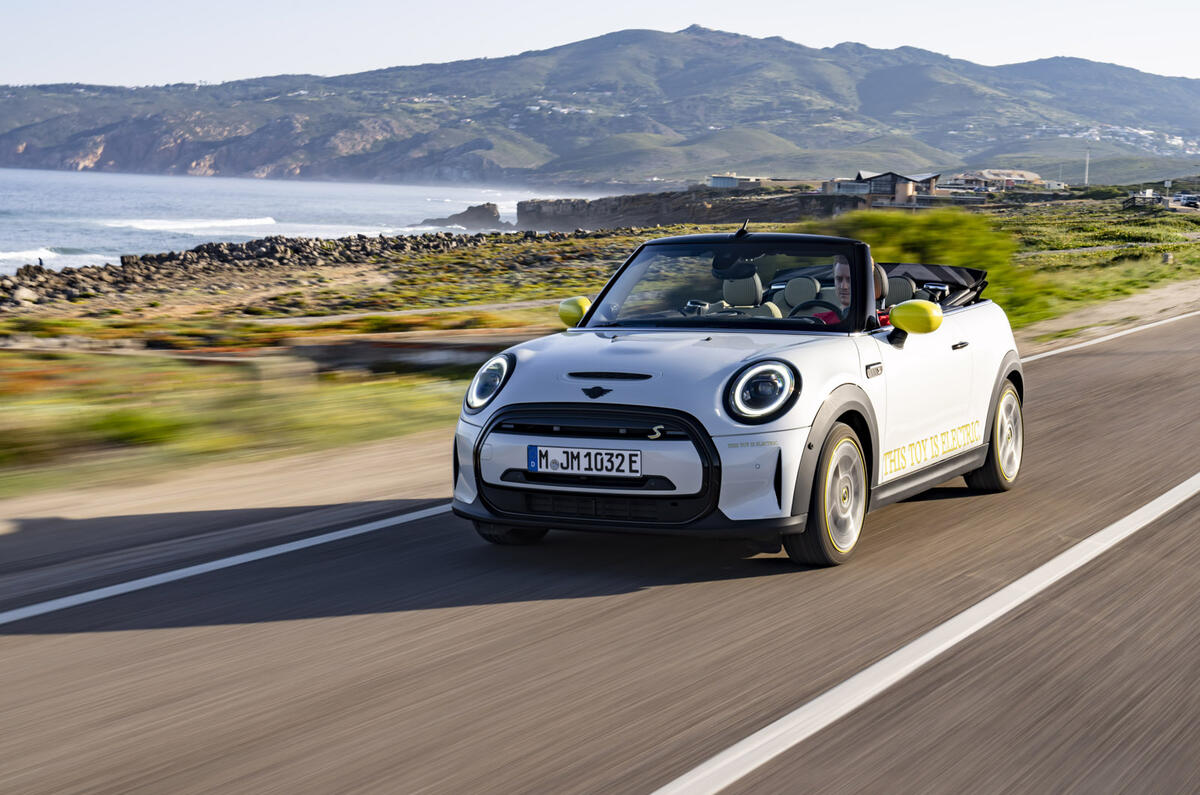 99 new Mini Cooper Convertible  distant ocean