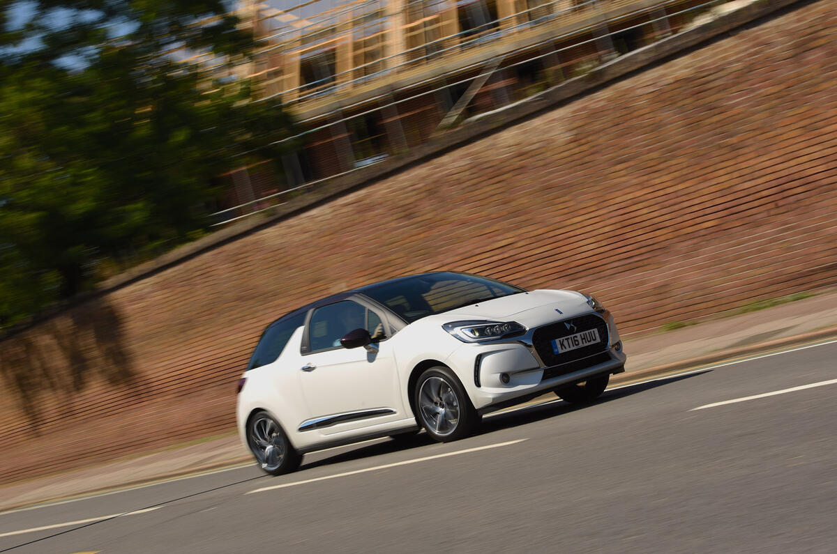 9 ds3 2016 4954 2100x1402 4f20ea0f 0314 452f 9c3d 29e0c8713e69