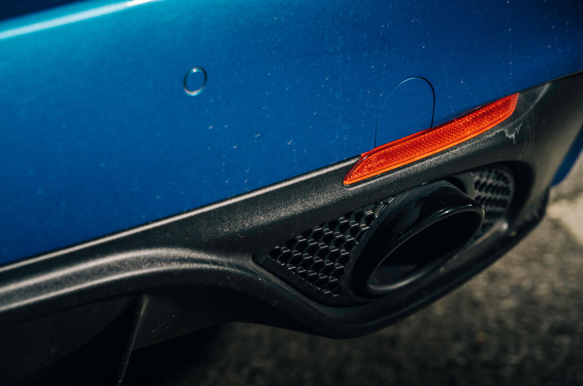 9 Ferrari 328GTBvsAlfaGiulia olg 9 9 Ferrari 328GTBvsAlfaGiulia olg 9