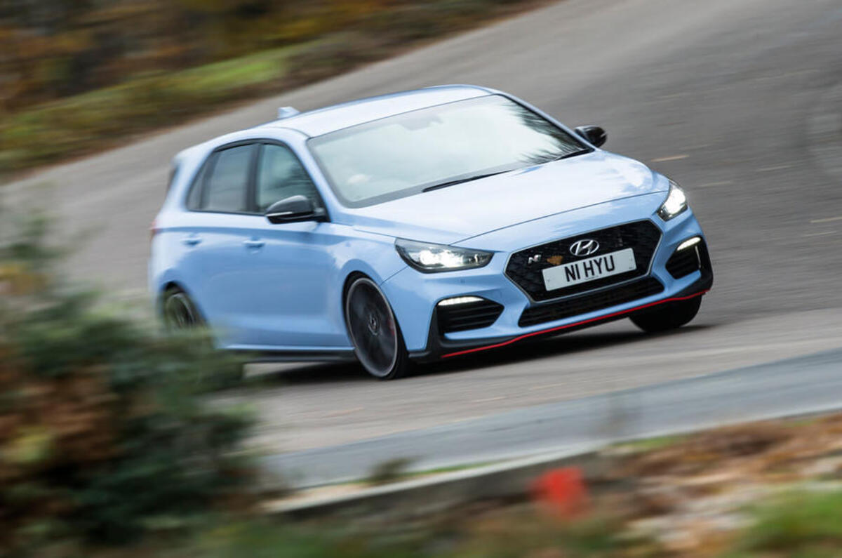 9 hyundai i30n cornering 9 hyundai i30n cornering