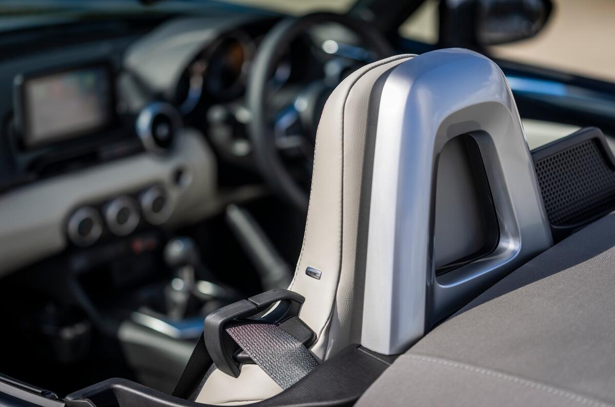 9 Mazda MX 5 Venture