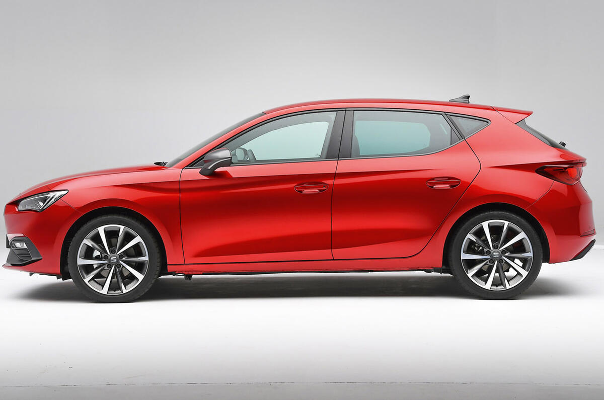 Seat Leon 2020 - stationary side Seat Leon 2020 - stationary side