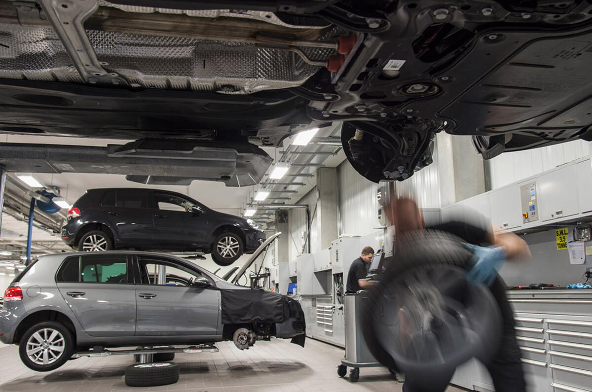 9 vw service drop in