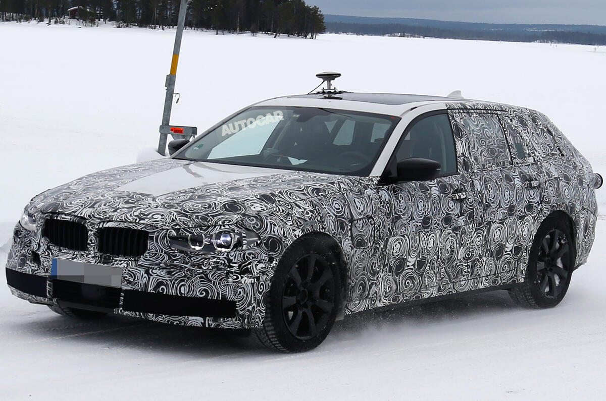 BMW 5 Series Touring spy shots