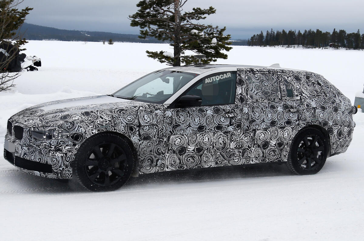 BMW 5 Series Touring spy shots