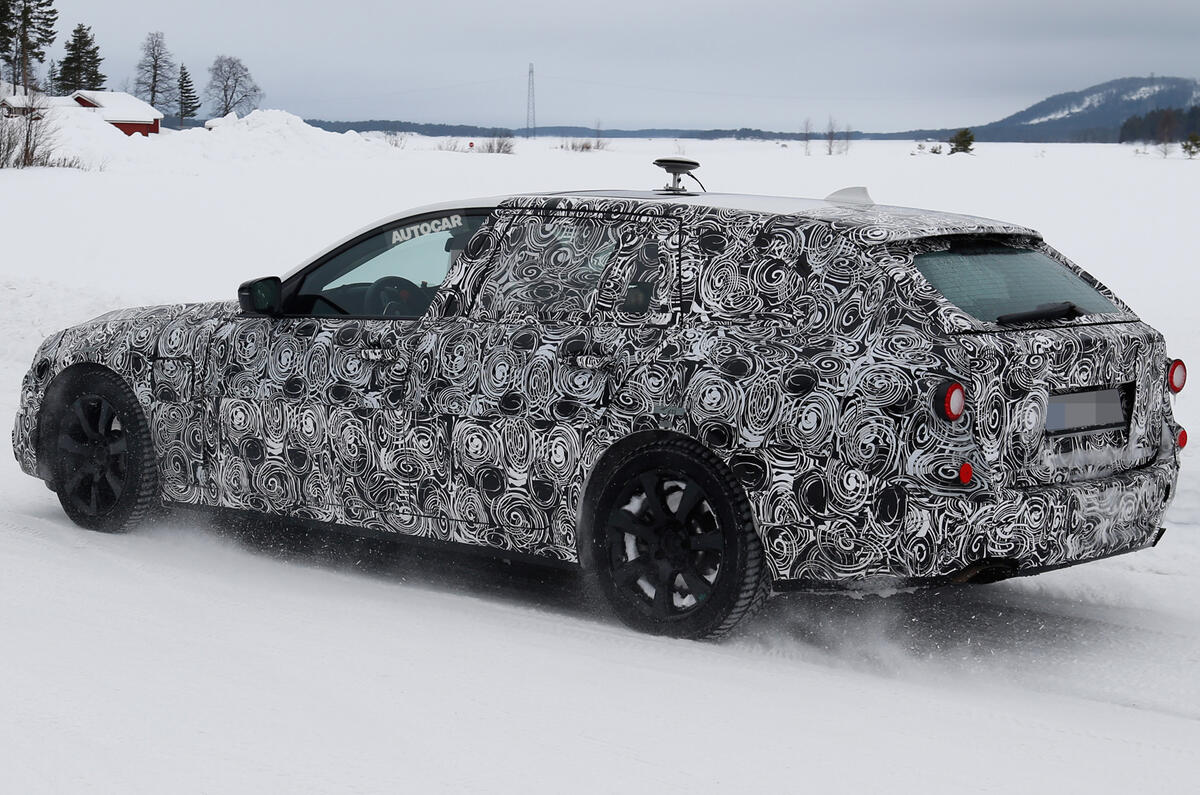 BMW 5 Series Touring spy shots