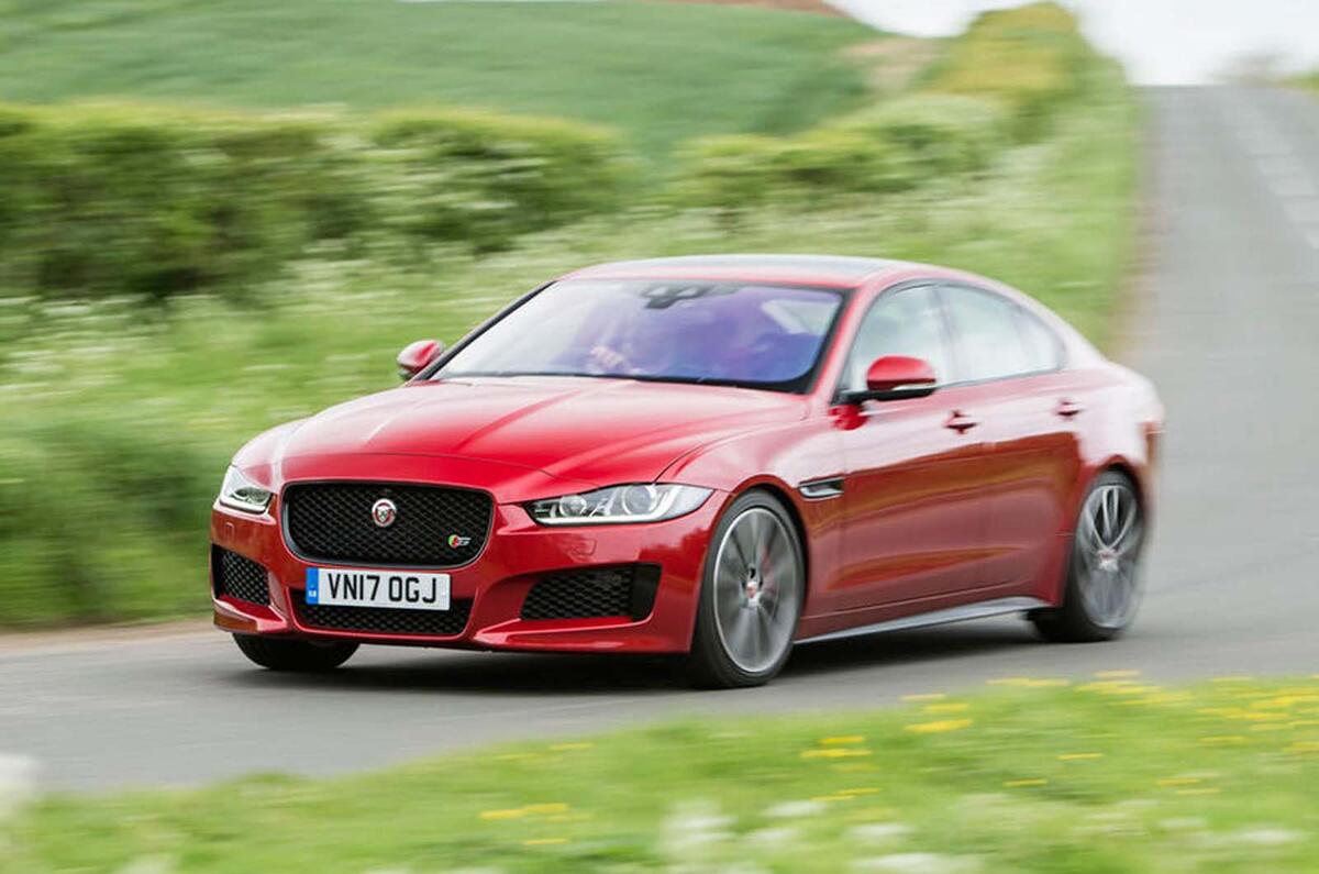 Jaguar XE 