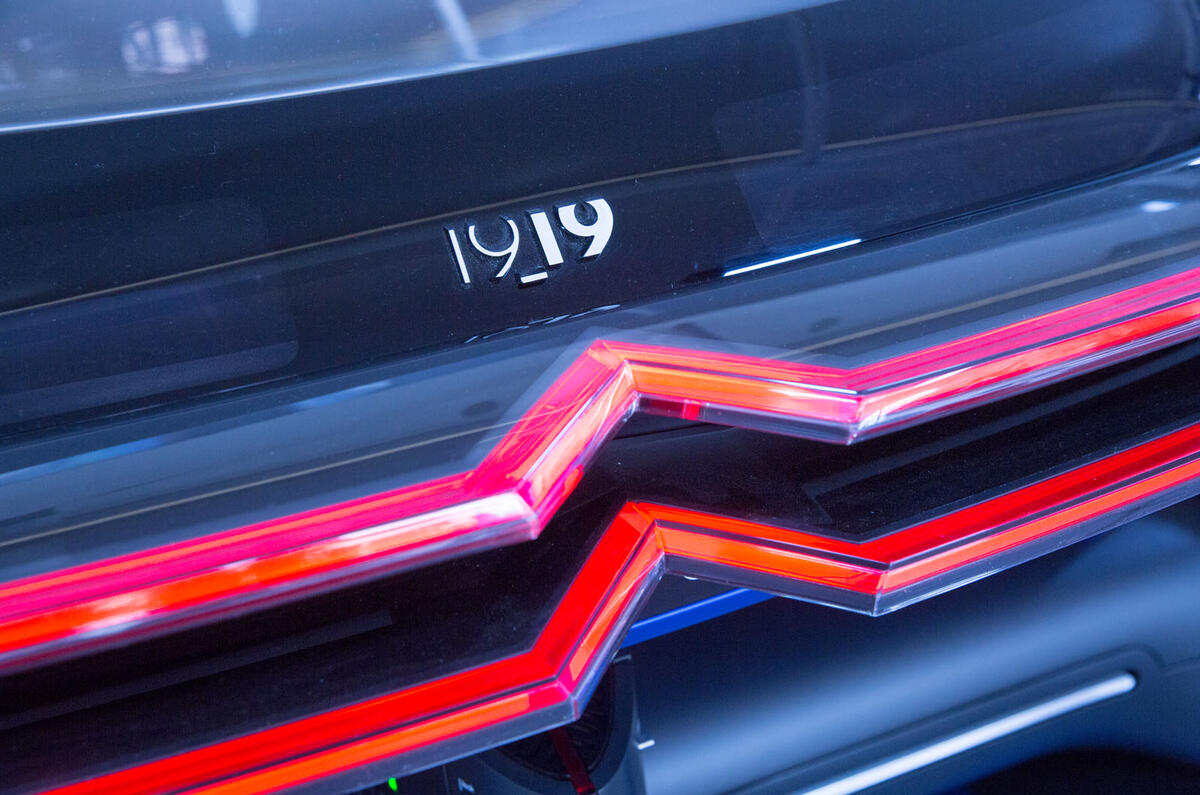 Citroen 19_19 concept at Goodwood 2019 - rear lights