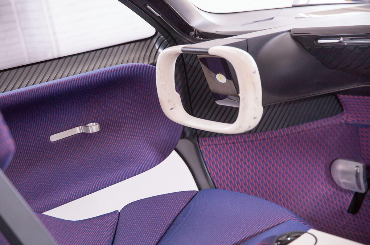 Citroen 19_19 concept at Goodwood 2019 - steering wheel