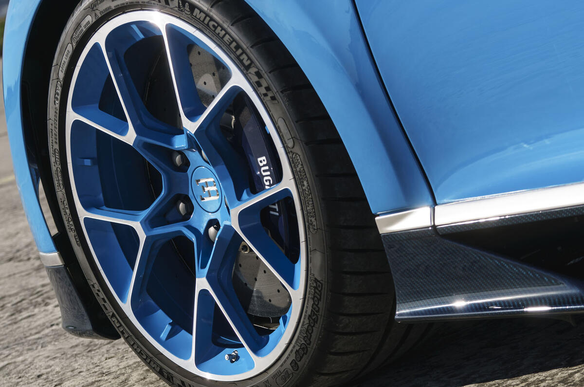 Bugatti Chiron wheel