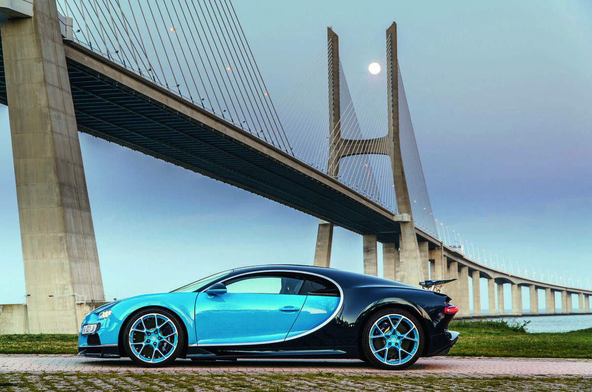 Bugatti Chiron side