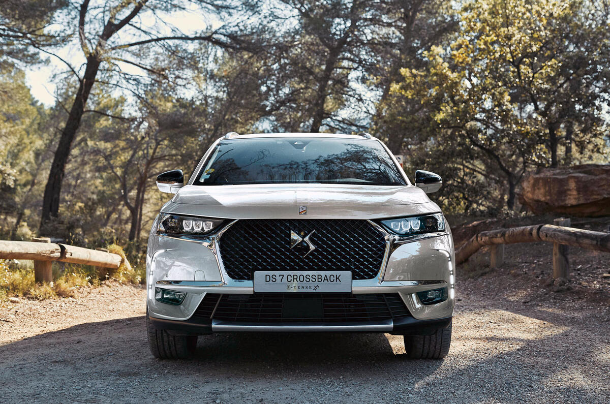 DS 7 Crossback - front