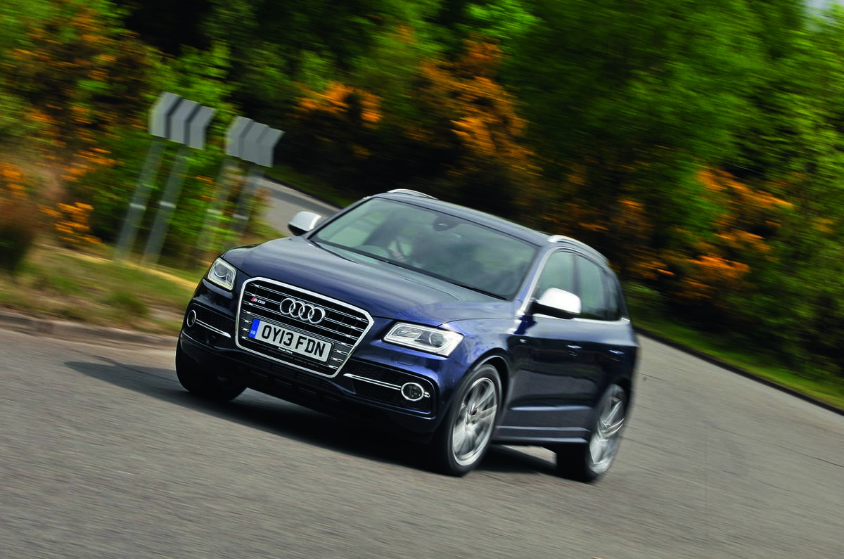 Alfa Romeo Stelvio vs Jaguar F-Pace