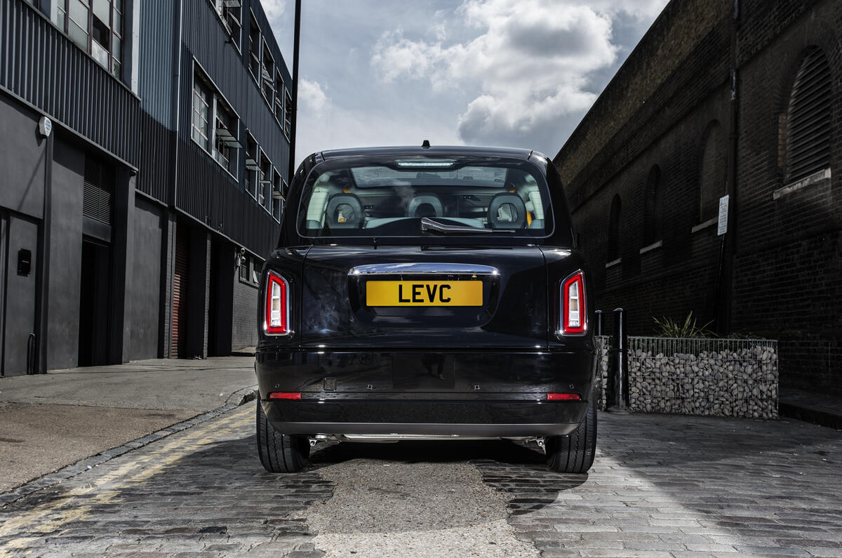 London black cabs to appear on Amsterdam's streets London black cabs to appear on Amsterdam's streets