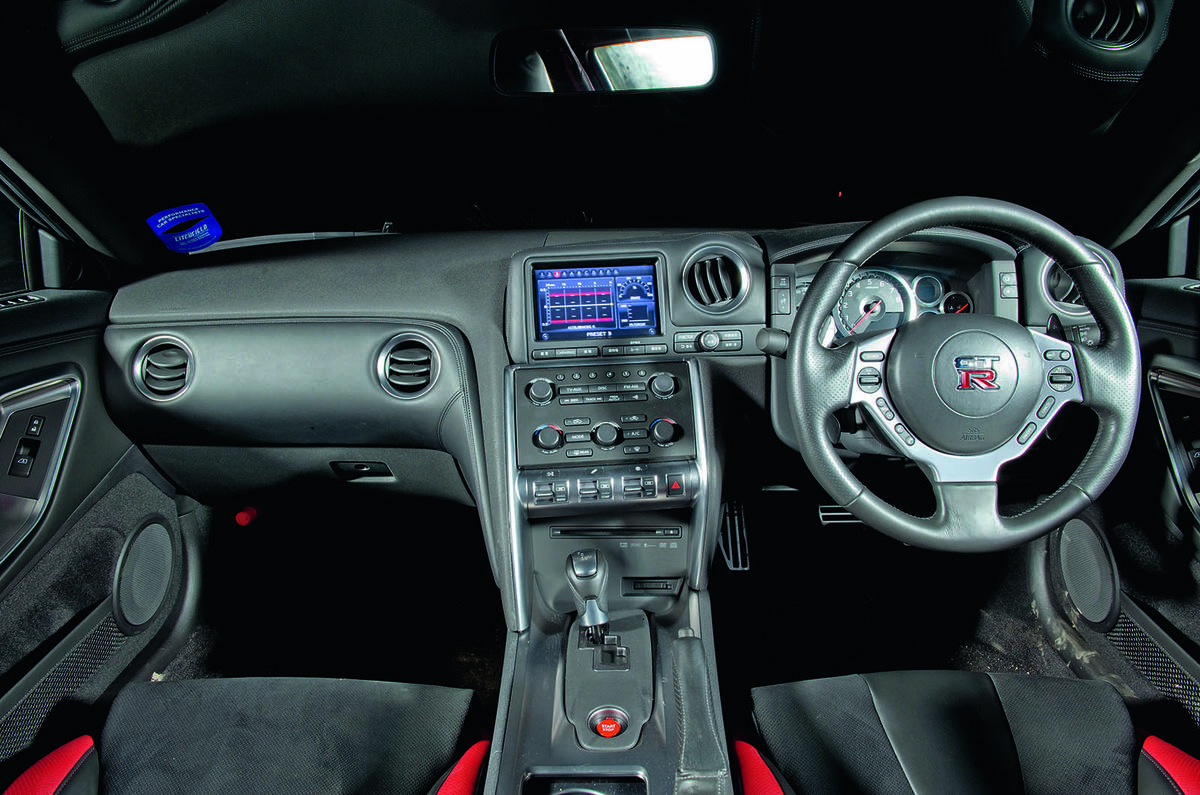 Nissan GT-R interior