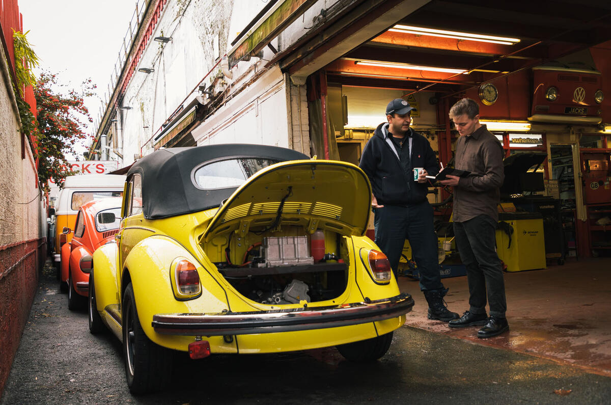 Electric Beetle - static rear