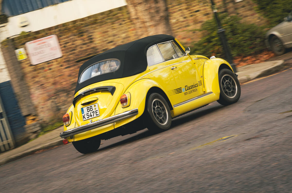 Electric Beetle - cornering rear