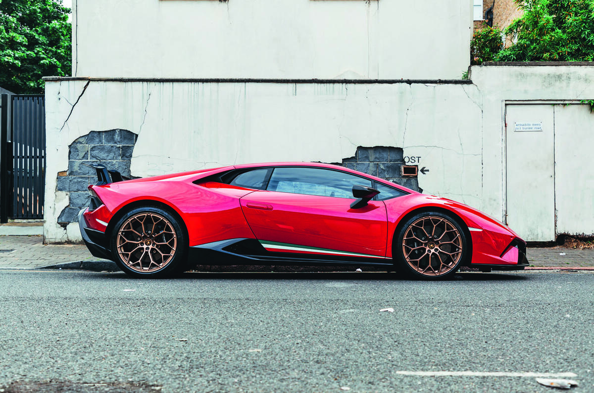 2019 Lamborghini Huracan Performante - static side