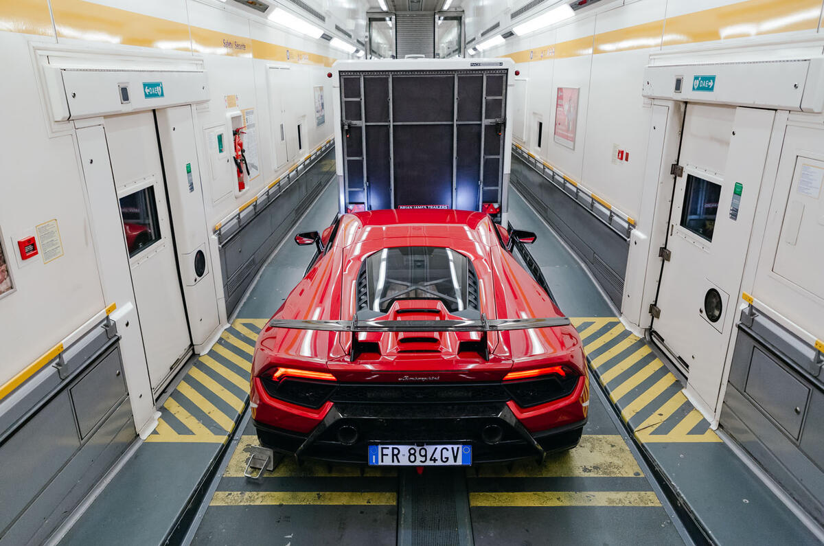 2019 Lamborghini Huracan Performante - in the Eurotunnel