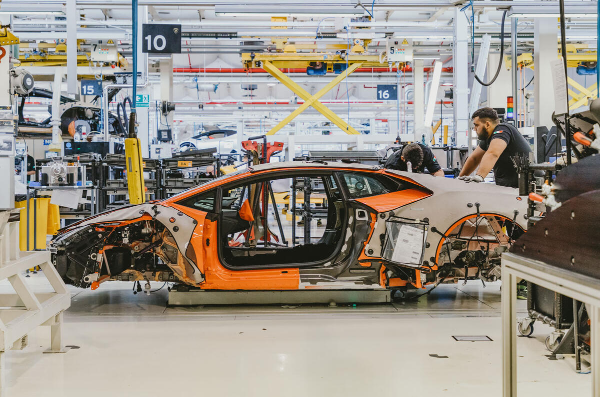 Autocar visits Lamborghini factory in Sant'Agata