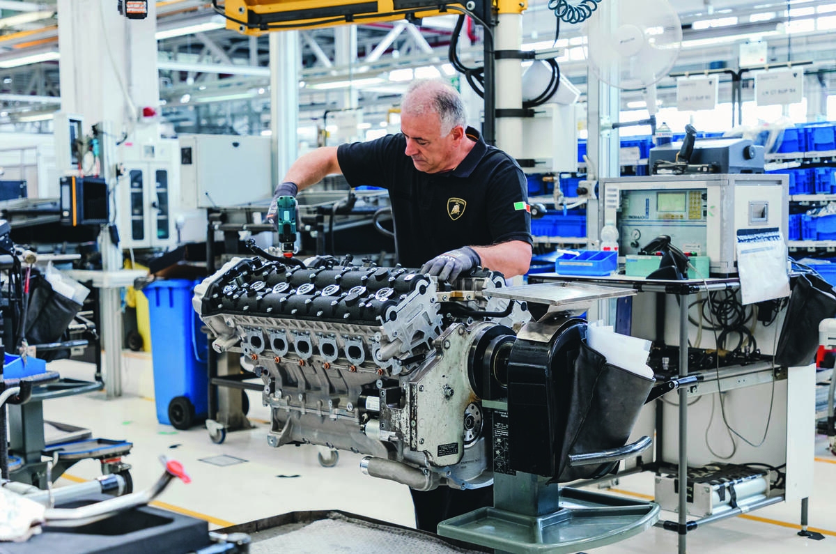 Autocar visits Lamborghini factory in Sant'Agata