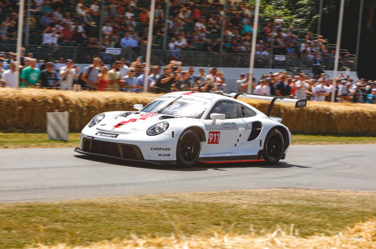 2019 Porsche 911 RSR on the Goodwood hillclimb
