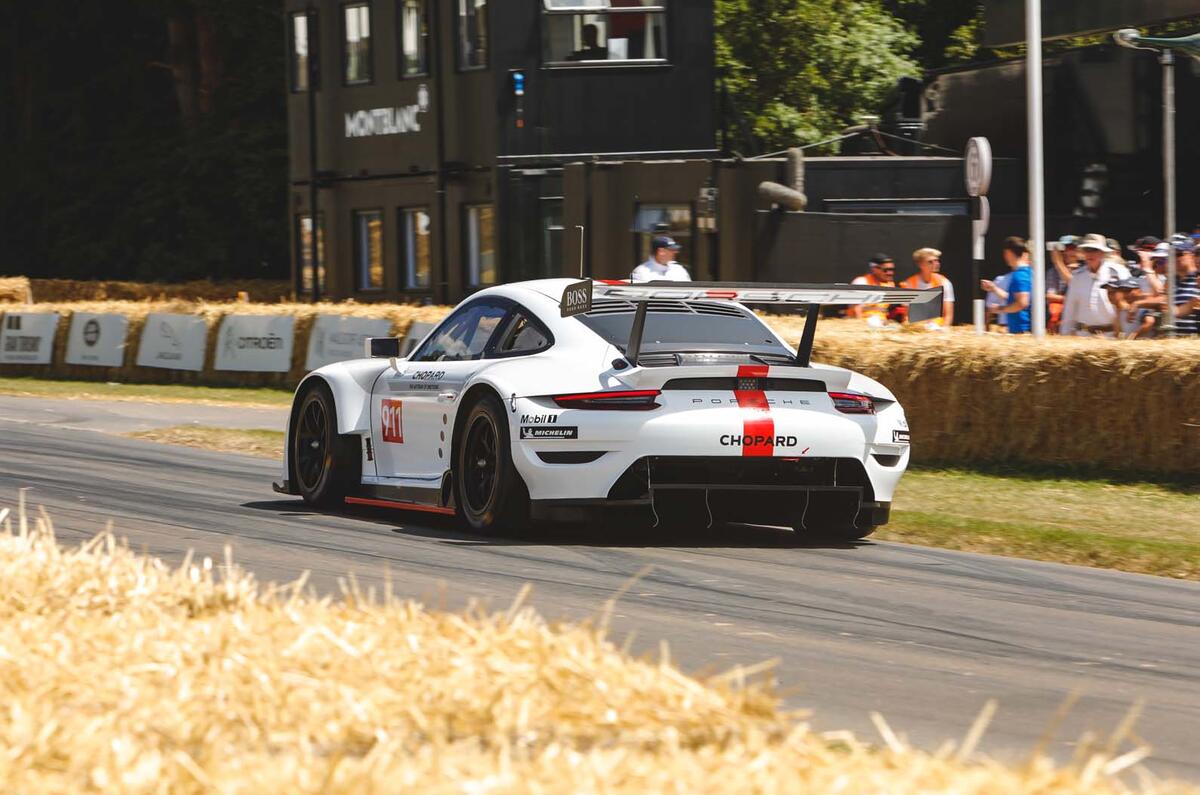 2019 Porsche 911 RSR on the Goodwood hillclimb