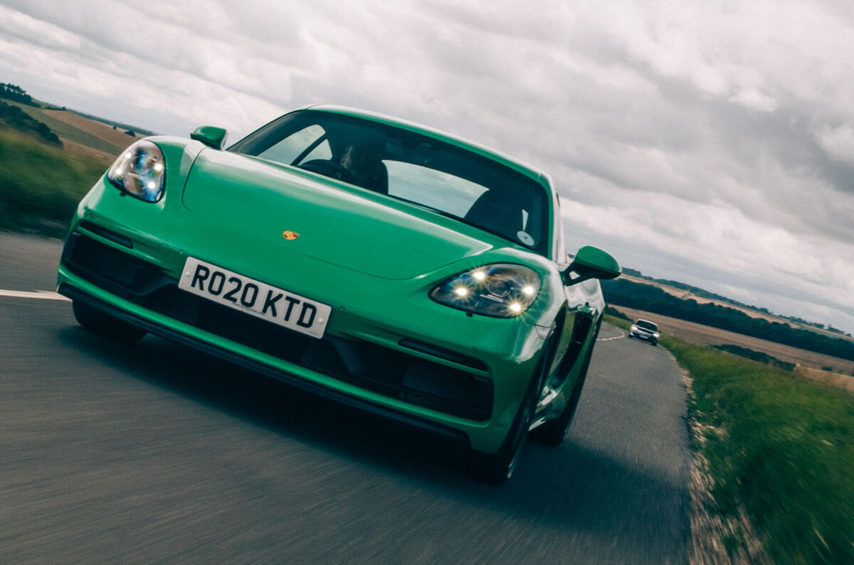 Porsche Cayman GTS 4.0   tracking front Porsche Cayman GTS 4.0   tracking front