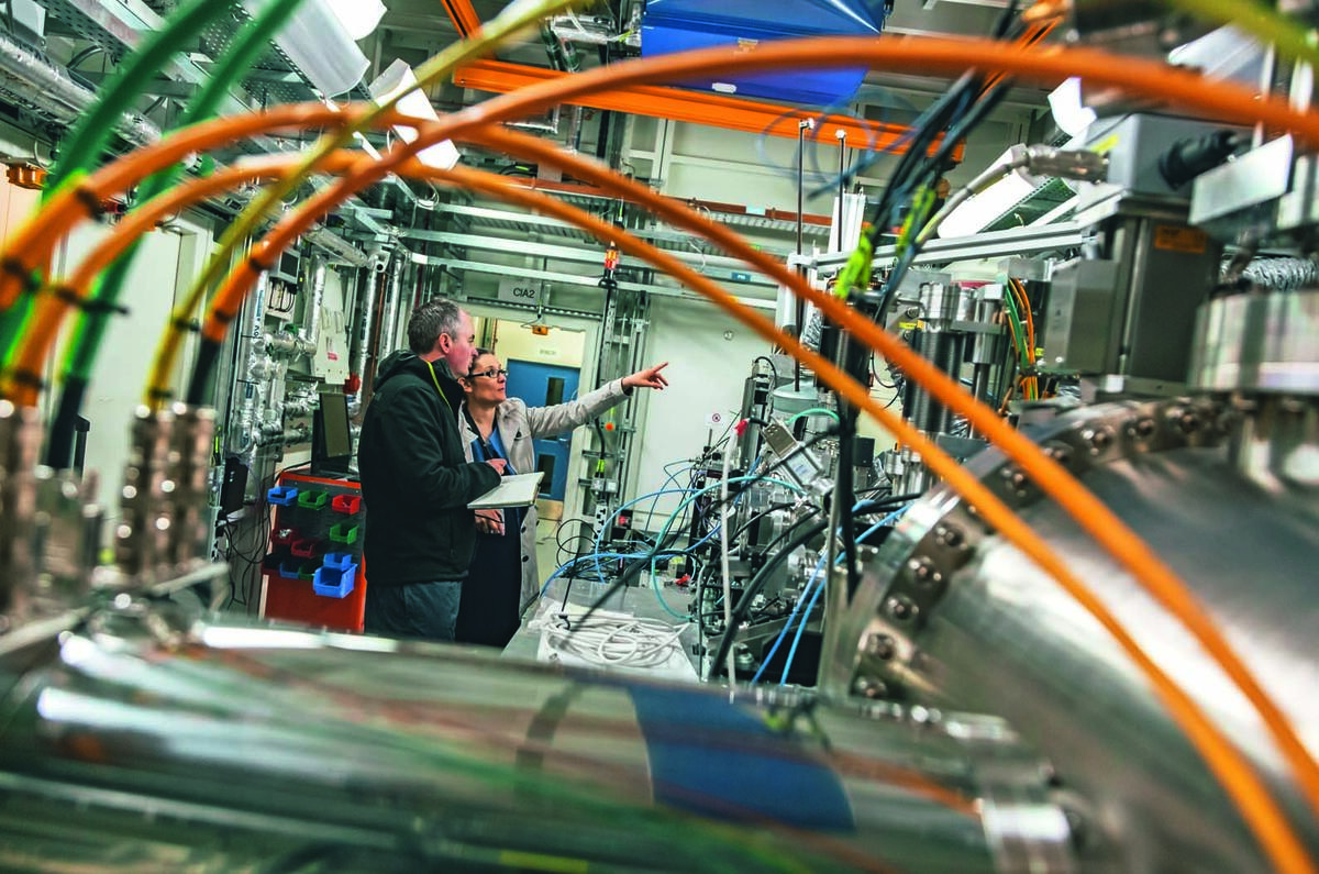 Ariel Atom goes to Diamond Light Source - inspecting machinery