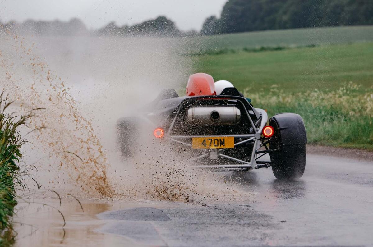 Ariel Atom goes to Diamond Light Source - splashing