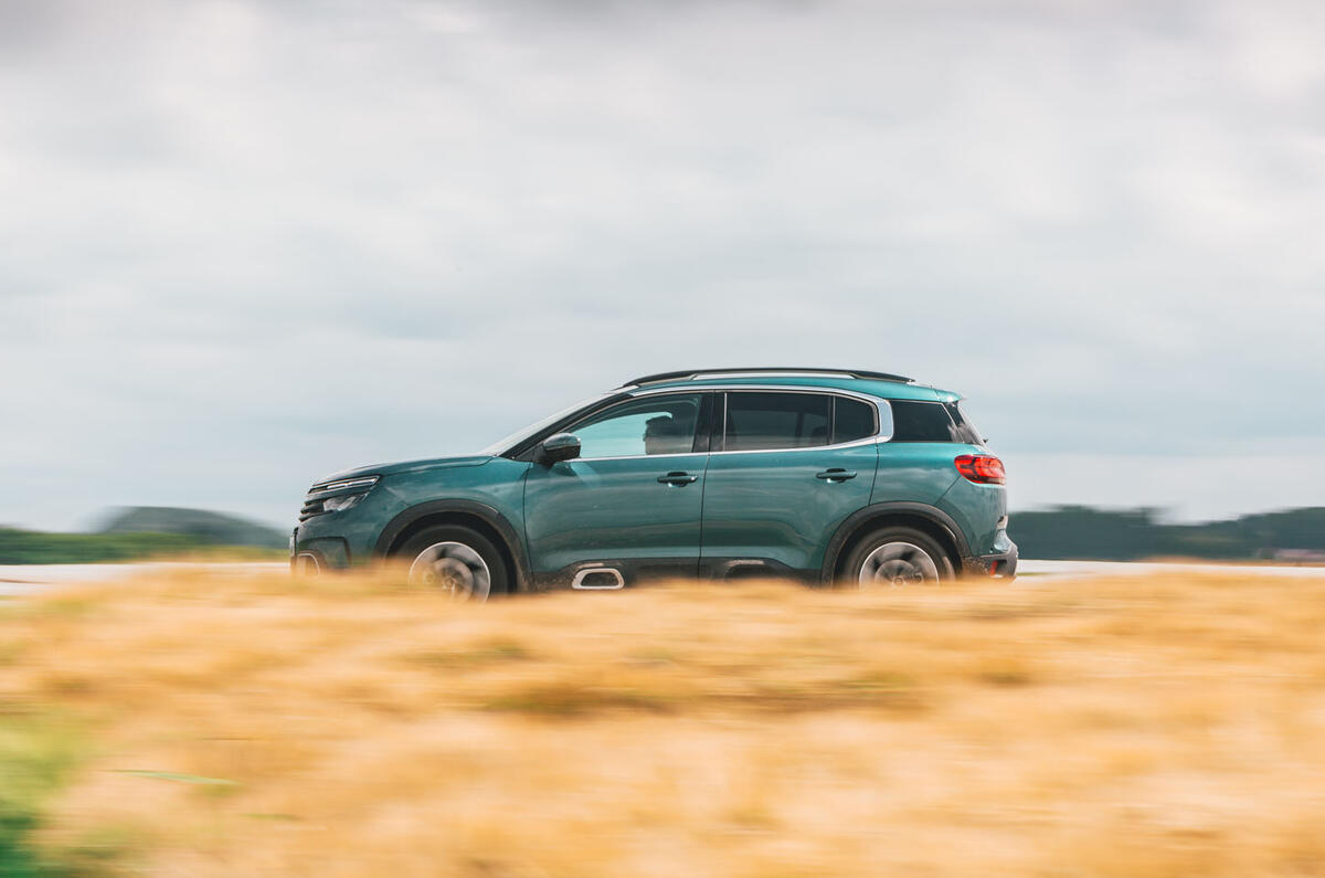 Driving a Citroen C5 Aircross to Paris