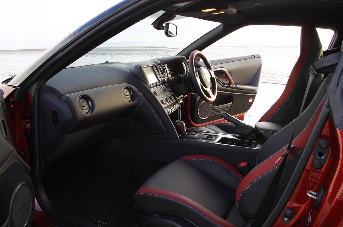 Nissan GT-R interior
