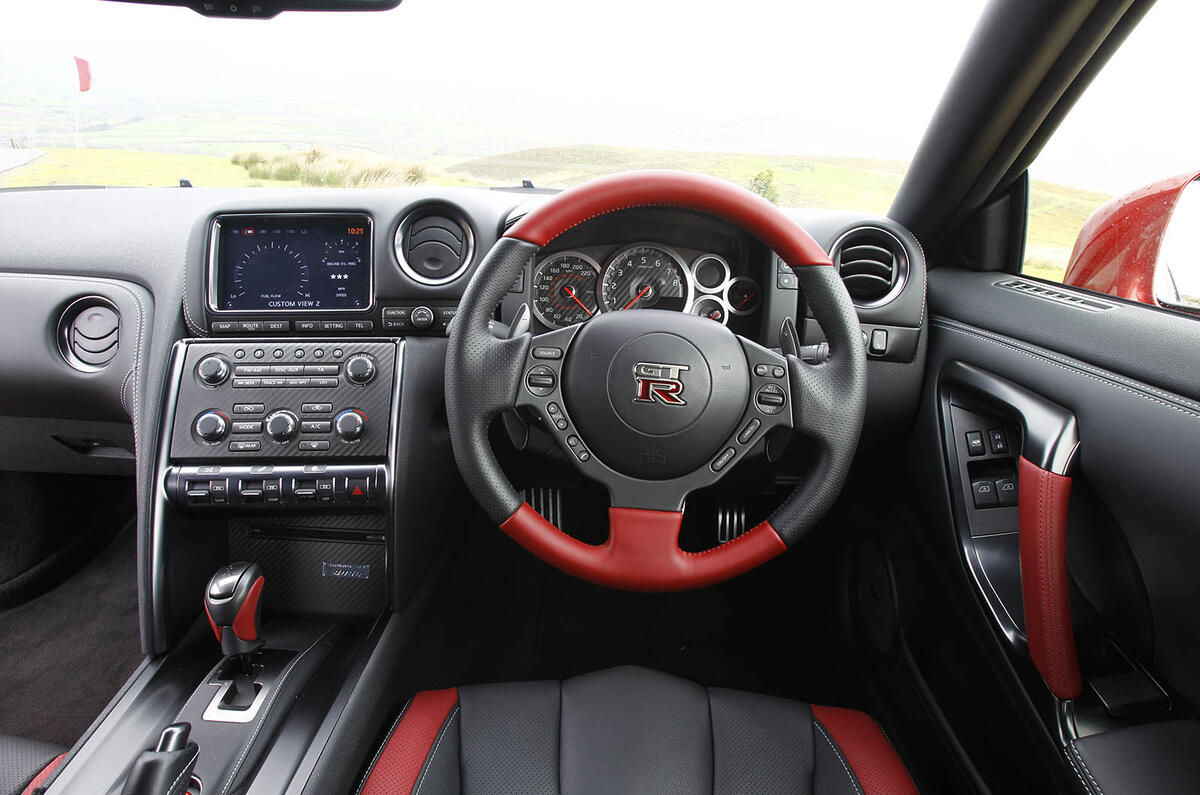 Nissan GT-R interior