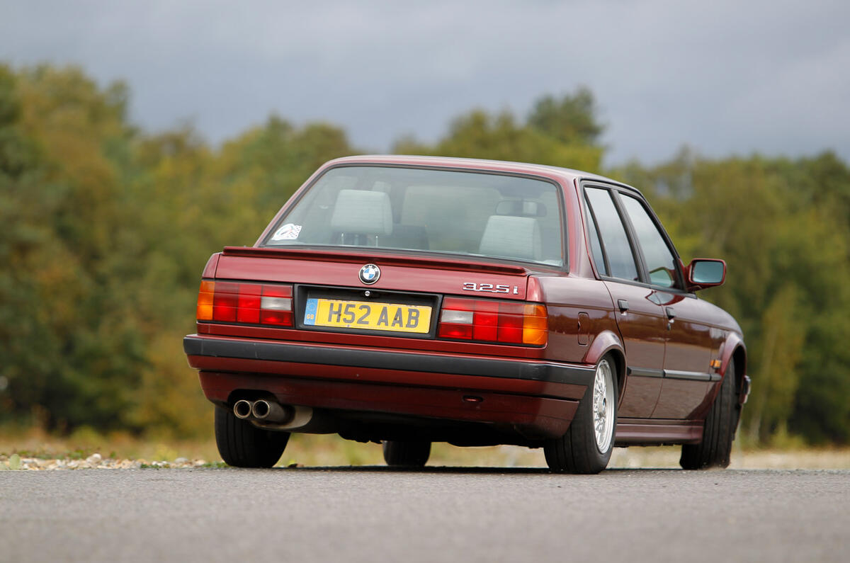 BMW 3 Series (E30) BMW 3 Series (E30)