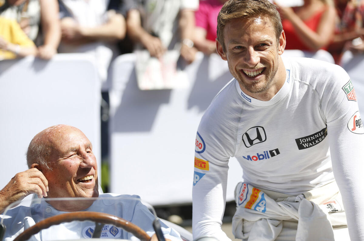 Sir Stirling Moss officially retires at the age of 88
