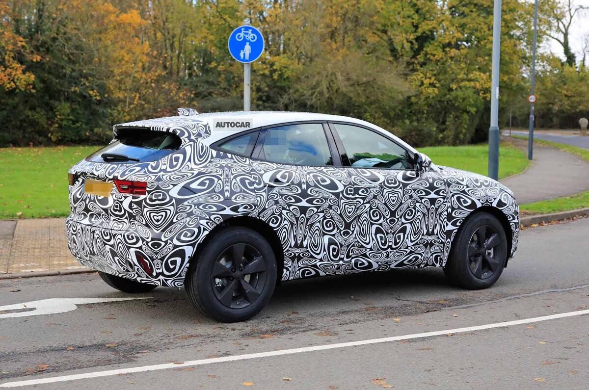 Jaguar E-Pace facelift spies rear 3/4