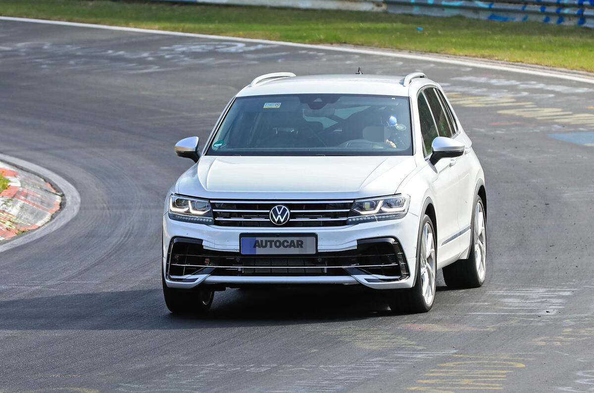 2020 Volkswagen Tiguan R prototype at the Nurburgring 2020 Volkswagen Tiguan R prototype at the Nurburgring