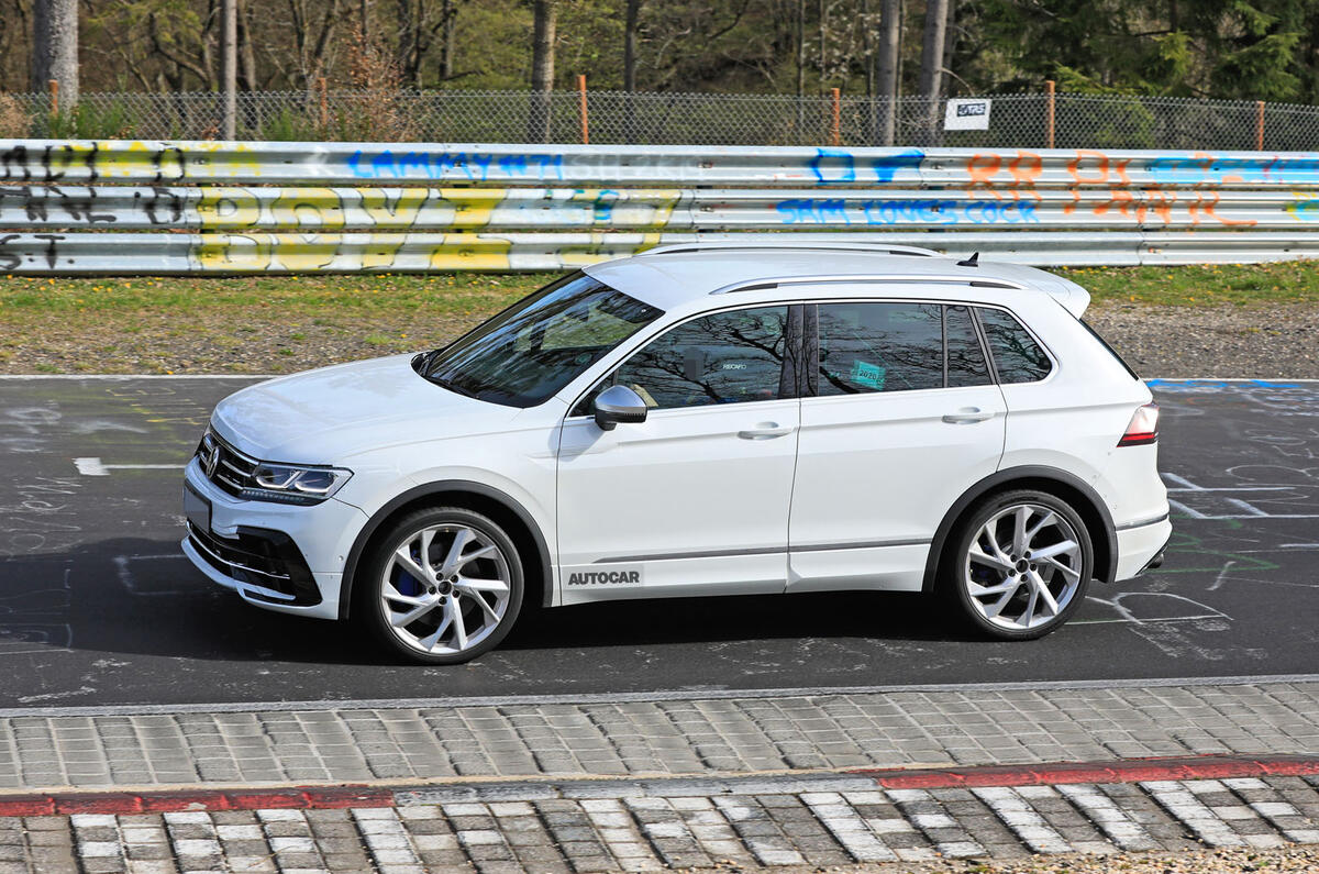 2020 Volkswagen Tiguan R prototype at the Nurburgring 2020 Volkswagen Tiguan R prototype at the Nurburgring