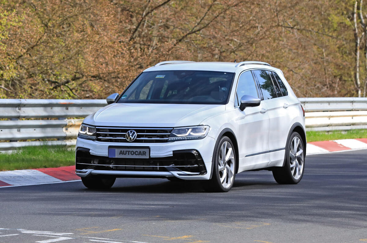 2020 Volkswagen Tiguan R prototype at the Nurburgring 2020 Volkswagen Tiguan R prototype at the Nurburgring