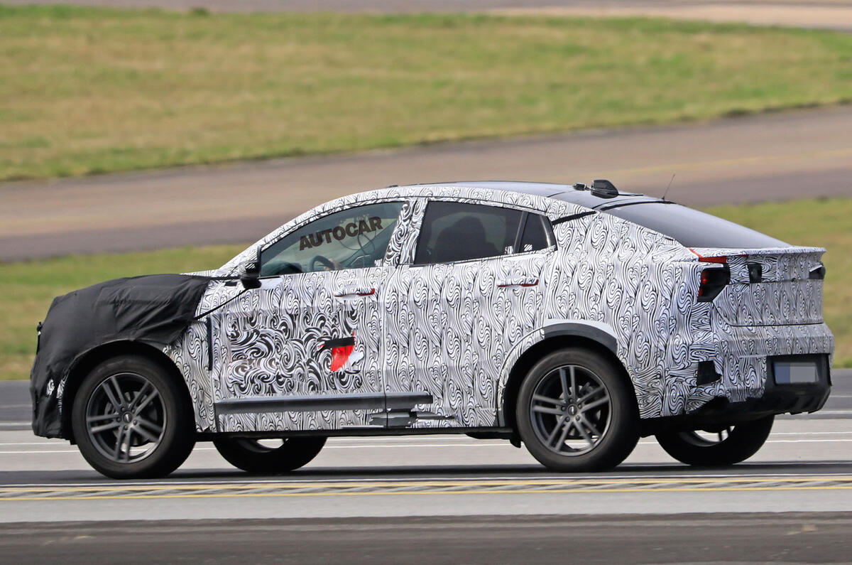 Lynk&Co 05 Spy shots