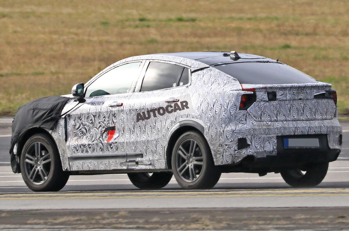 Lynk&Co 05 Spy shots