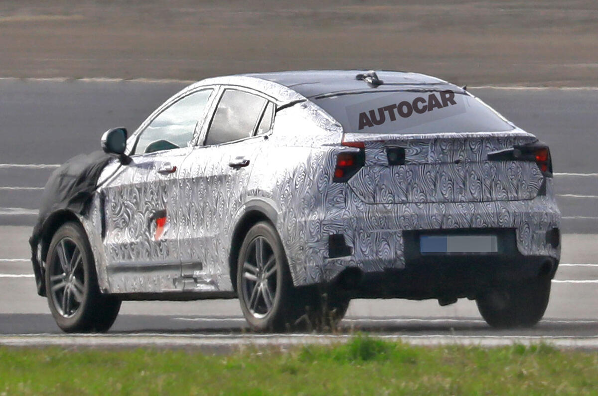Lynk&Co 05 Spy shots
