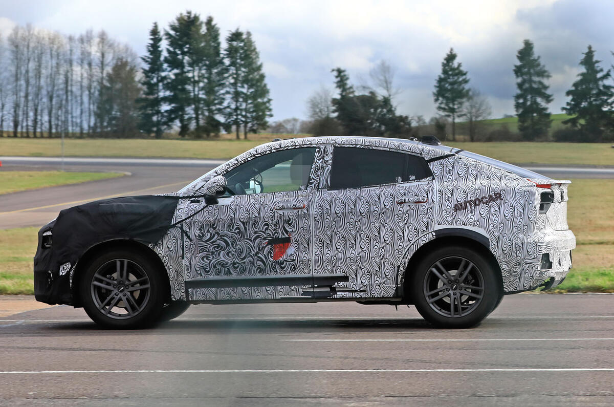 Lynk&Co 05 Spy shots